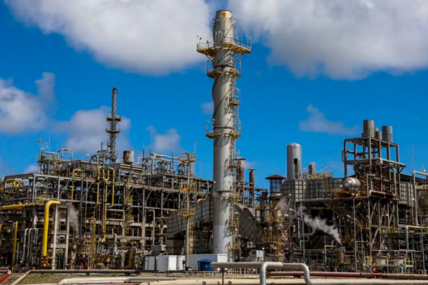 Ampliação da Refinaria Abreu e Lima deve dobrar capacidade produtiva 