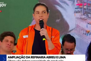 A governadora Raquel Lyra acompanhou o presidente Lula na cerimônia de ampliação da capacidade operacional na Refinaria Abreu e Lima