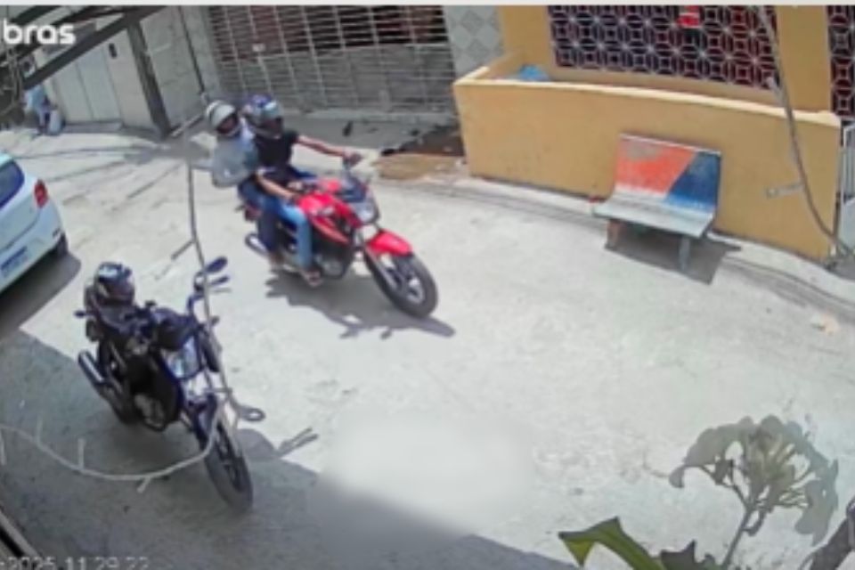 Homem é morto a tiros após ser usado como escudo humano pelo sobrinho em atentado no Recife
/Reprodução/Redes sociais