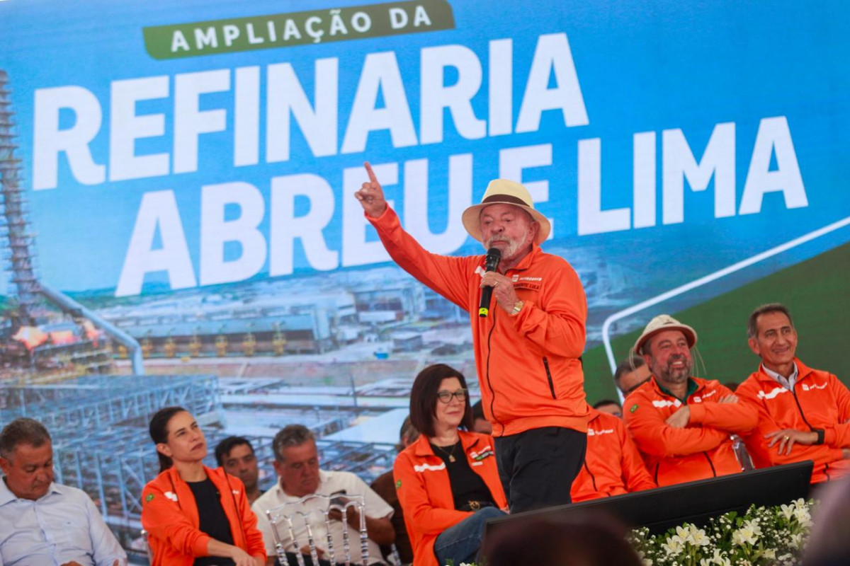 Presidente Lula durante cerimônia alusiva à ampliação da capacidade operacional da Refinaria Abreu e Lima (RNEST)/Crysli Viana/DP Foto
