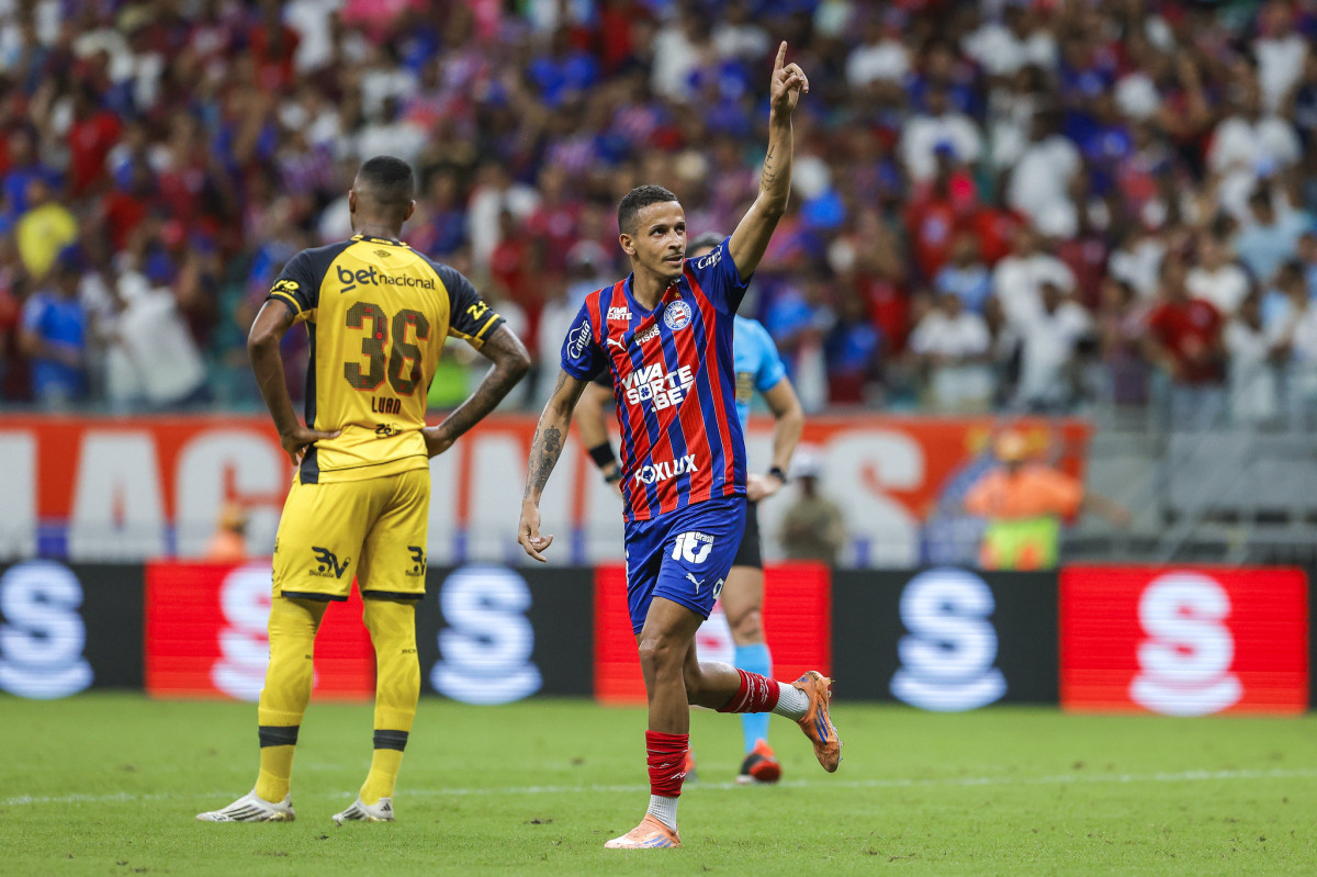 Luciano Juba, lateral-esquerdo do Bahia, em ação contra o Sport/Rafael Rodrigues/EC Bahia