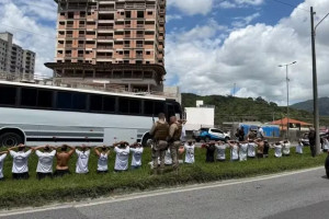 Briga entre torcida do Santos e Internacional