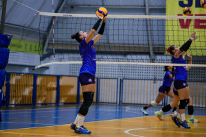 Maynara, levantadora do Recife Vôlei