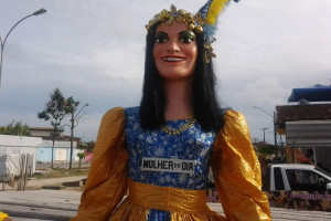 Troça Carnavalesca Mista A Mulher do Dia foi criada na década de 1950.