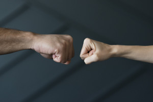 Estamos vivendo em um mundo em constante conflito