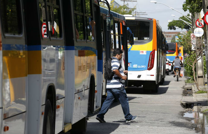 Linhas de ônibus passam por mudança por conta de obras/Foto: Leandro de Santana/DP