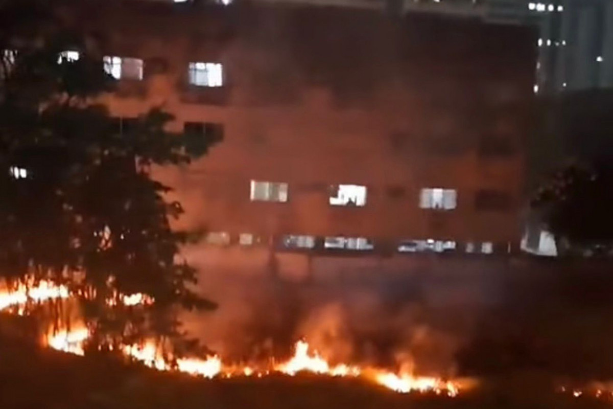 Incêndio atinge terreno abandonado em Casa Amarela, no Recife/Reprodução/Internet