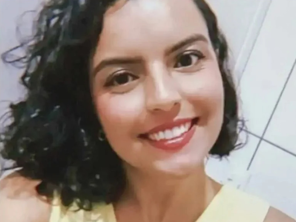 O corpo de Maria de Lourdes foi encontrado carbonizado e com um corte no pescoço, pelos Bombeiros do Distrito Federal, quando apagavam um incêndio no 1º Regimento de Cavalaria de Guardas, no Setor Militar Urbano/Foto: Reprodução/Redes Sociais