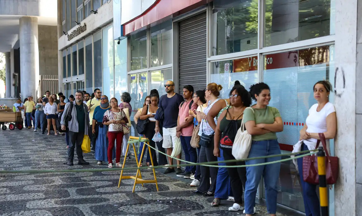 Segundo o Ministério da Gestão e da Inovação em Serviços Públicos (MGI), 42.499 pessoas foram aprovadas e classificadas na primeira fase do certame/Foto: Tomaz Silva/Agência Brasil