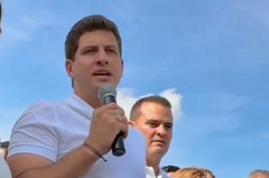  João Campos participou de ato de apoio do prefeito de Cupira, Eduardo Lira