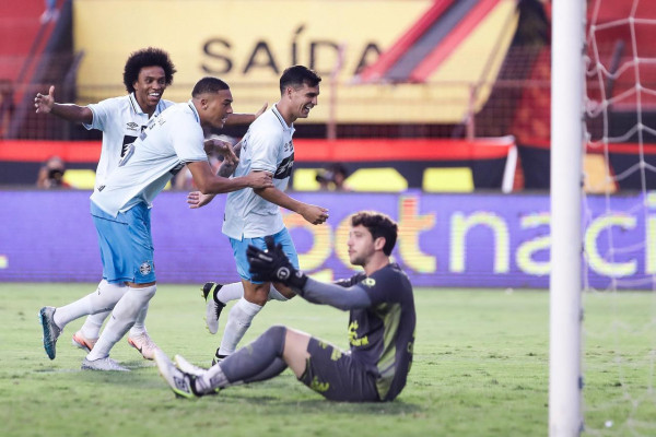 Sport perde para o Grêmio na Ilha do Retiro