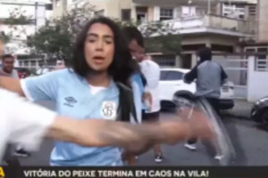 Aline Gomes, repórter da CazéTV, é agredida durante entrada ao vivo após partida entre Santos e Cruzeiro na Vila Belmiro