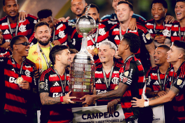 Flamengo x Cruz Azul ao vivo Onde assistir, horário e escalações da estreia na Copa Intercontinental.  (Foto: Adriano Fontes/Flamengo)