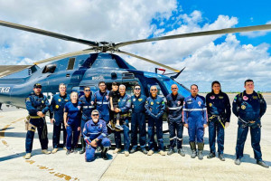 Menino de cinco anos fez visita de agradecimento no hangar da PRF nesta quarta