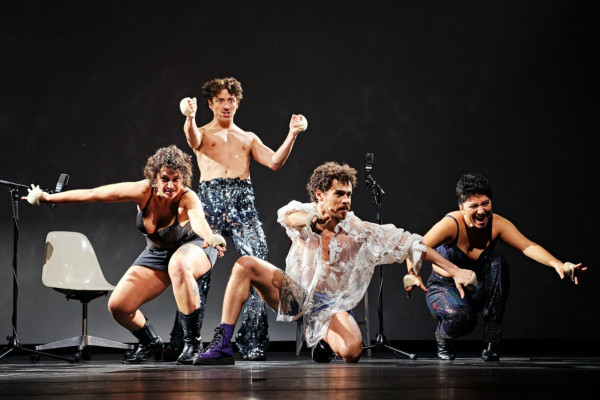 Espetáculo 'Sonho Elétrico' é estrelado por Jesuíta Barbosa, Jessyca Meyreles, Idylla Silmarovi e Cleomácio Inácio. 
