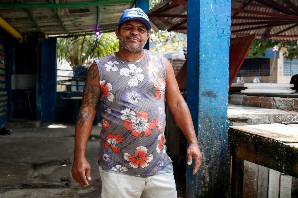 Comerciantes, que atualmente não arcam com taxas municipais, temem encarecimento da permanência no mercado  (Marina Torres/DP Foto)