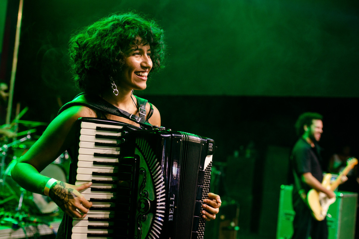 A sanfoneira Karol Maciel se destaca entre os nomes da nova geração. (Divulgação)