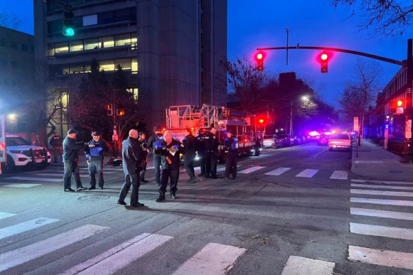 Ataque em universidade nos Estados Unidos deixou v&iacute;timas