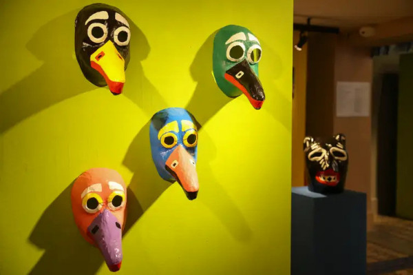 Exposição 'Entre Máscaras e Gigantes: Os Juliões do Carnaval de Olinda'