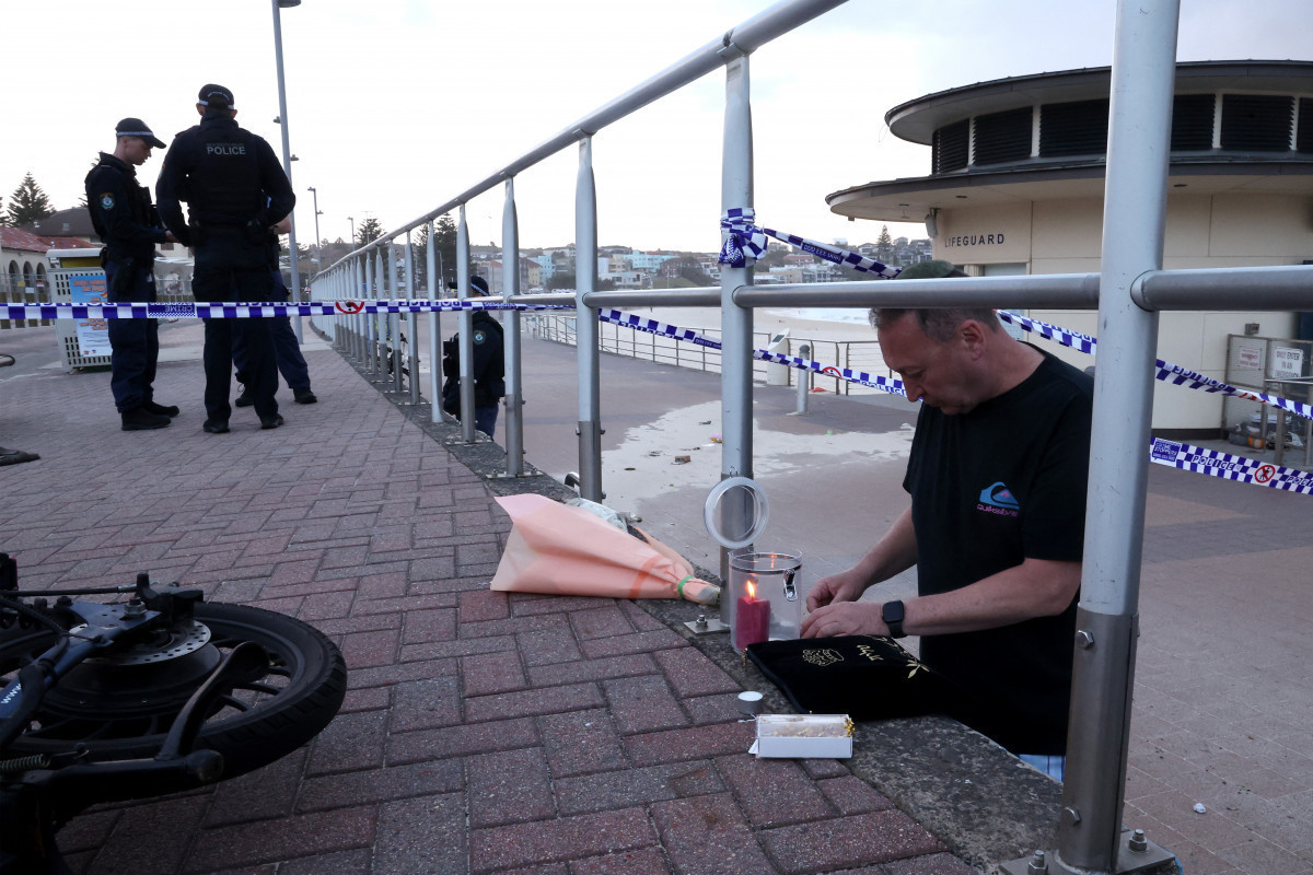 Ataque ocorreu na praia de praia de Bondi, em Sydney /DAVID GRAY / AFP