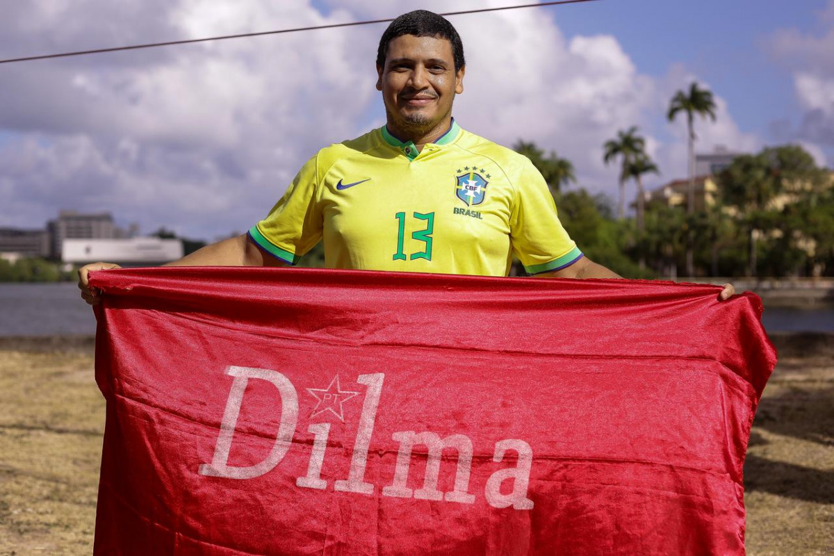 Anderson Luís busca ressignificar camisa da Seleção Brasileira (Foto: Rafael Vieira/DP Foto)