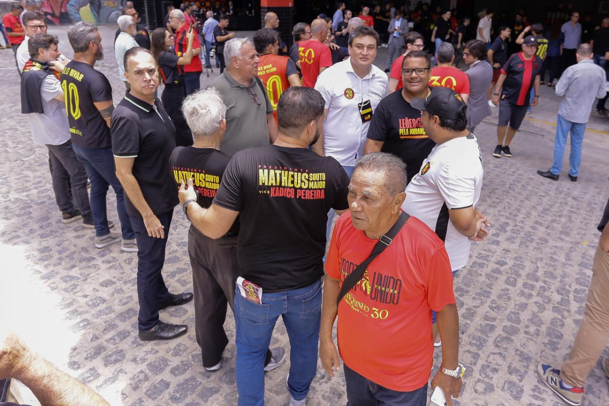 Movimentação nas Eleições do Sport/Rafael Vieira/ DP Foto