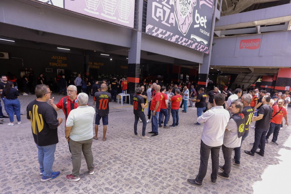 Movimento foi grande na Ilha nesta segunda (15)/Rafael Vieira/DP