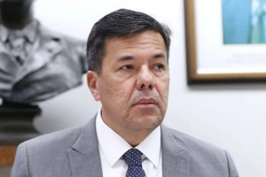 Deputado Mendon&ccedil;a Filho (UB)