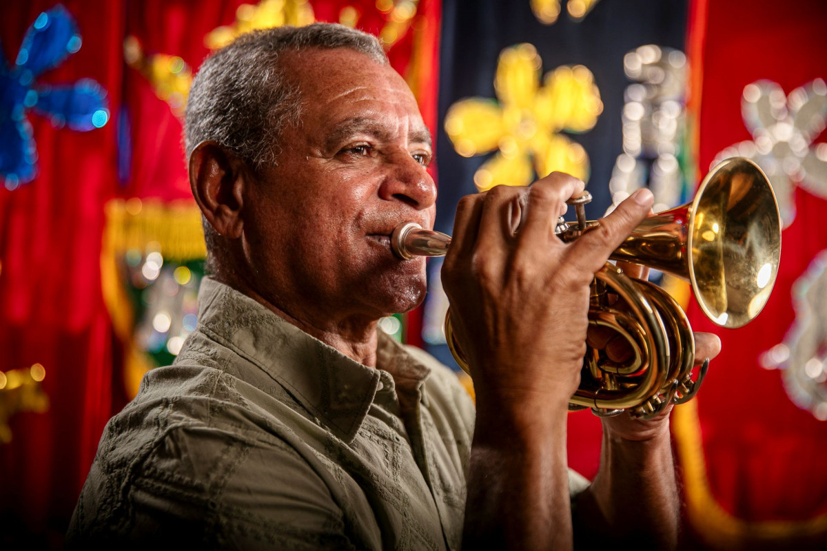 Maestro Carlos é um dos músicos retratados na exposição./Arthur Canavarro/Divulgação