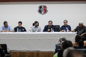 Reuni&atilde;o no Conselho Deliberativo