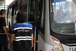 Sistema de circula&ccedil;&atilde;o de ve&iacute;culos no bairro de Cajueiro Seco, em Jaboat&atilde;o dos Guararapes, passar&aacute; por mudan&ccedil;as. 