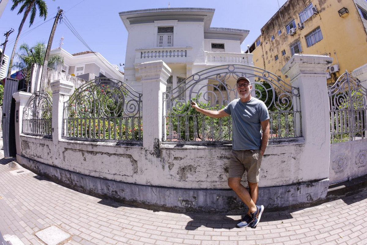 Jornalista Josué Nogueira faz inventário digital da cidade que pode sumir (Rafael Vieira/DP Foto)