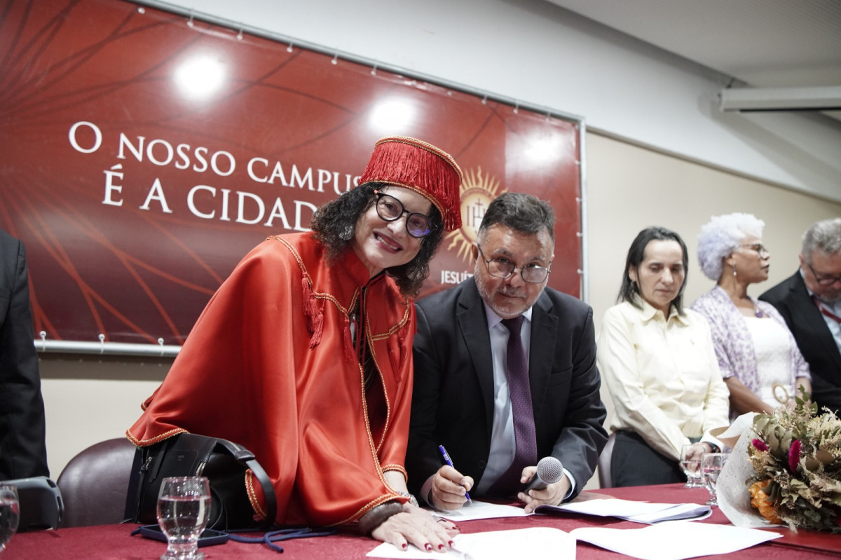 Luciana Santos na Unicap/Alex Costa/Divulgação