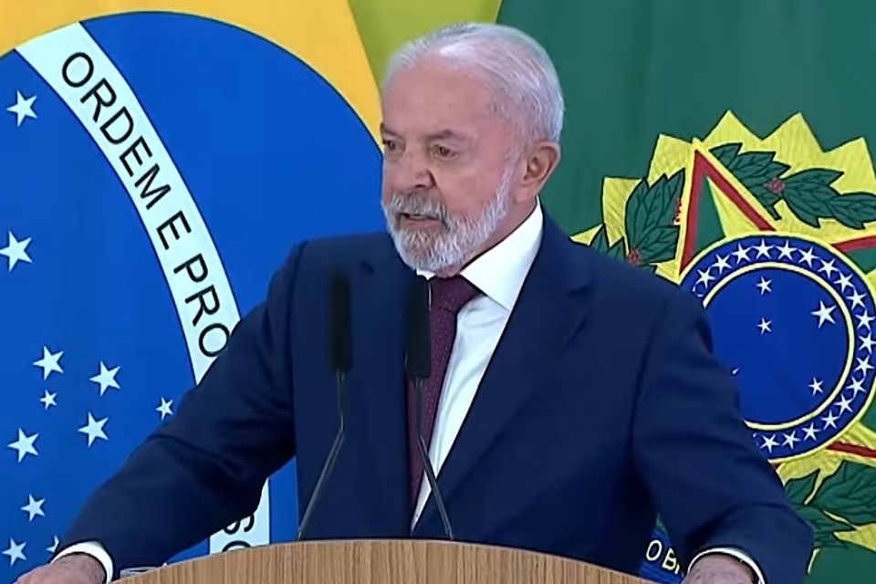 Presidente Lula (PT) durante coletiva de imprensa nesta quinta-feira (18)/Foto: Reprodução/Youtube/Lula
