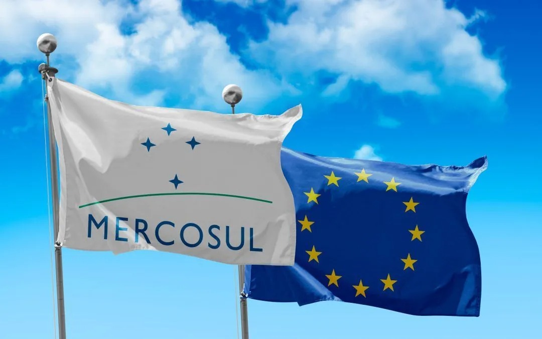 Bandeiras do Mercosul e da União Europeia /Reprodução