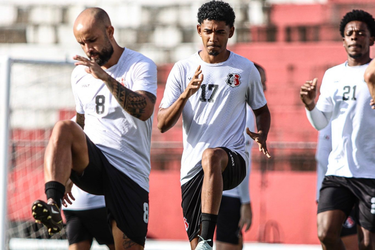 Time do Santa Cruz se prepara para a temporada de 2026/Evelyn Victoria/SCFC