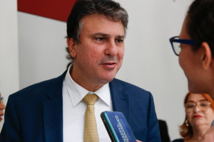 Ministro Camilo Santana disse que aumento pode n&atilde;o ser suficiente para cobrir cortes anteriores