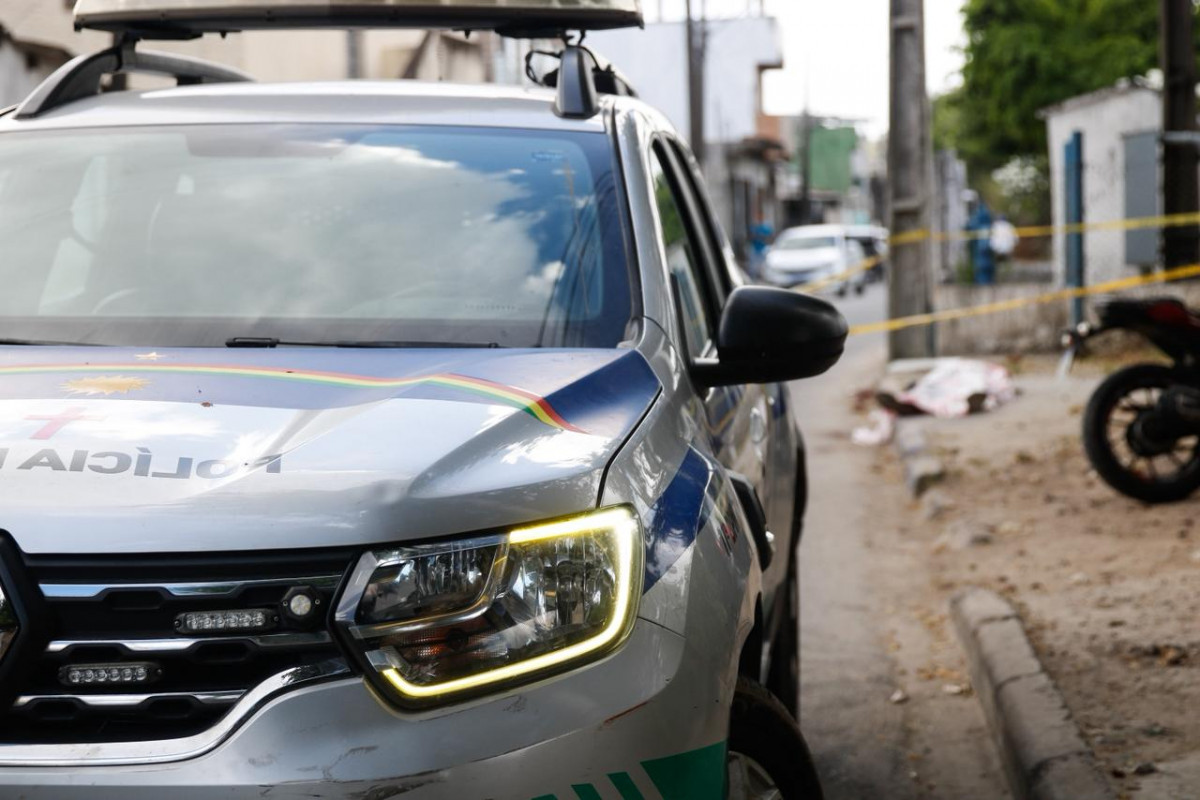 Polícia isolou local do acidente, na Rua Bacharel Severino Torres Galindo do Nascimento/Marina Torres/DP Foto
