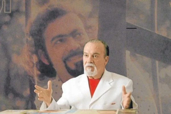 Cantor Lindomar Castilho, o 'Rei do Bolero'.