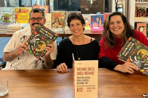 Guilherme Lira, Nara Arag&atilde;o e Renata Roberta lan&ccedil;am o livro "Menino on&ccedil;a, on&ccedil;a menino".