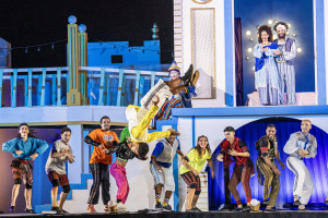 Espet&aacute;culo come&ccedil;a nesta ter&ccedil;a-feira (23)