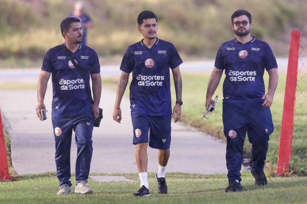 Denner Gomes, Caio Braz e Jo&atilde;o Elias, analistas de desempenho do N&aacute;utico