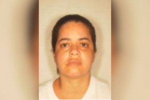 Andrea Maria dos Santos da Silva, de 42 anos, &eacute; acusada de encomendar a morte da pr&oacute;pria filha