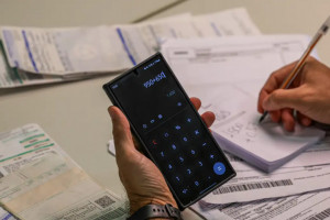 A medida est&aacute; prevista em ato conjunto publicado nesta ter&ccedil;a-feira (23) e faz parte da fase de transi&ccedil;&atilde;o da reforma tribut&aacute;ria sobre o consumo, que come&ccedil;ar&aacute; a ser implementada em 2026