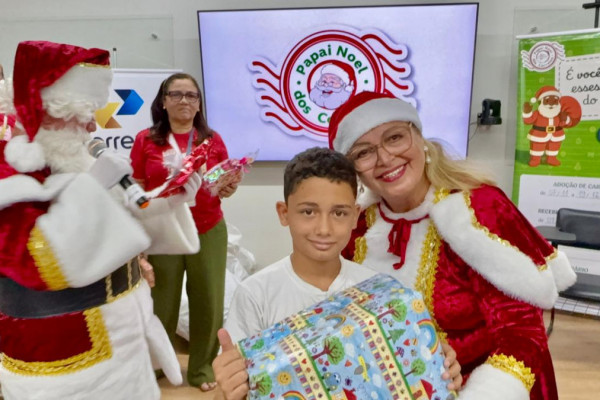 Em Pernambuco, 8 mil cartas foram adotadas na campanha (Foto: Paulo Nunes Costa/Correios (Comunicação))
