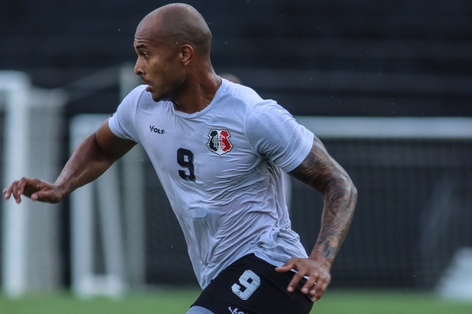 Quirino, centroavante do Santa Cruz /Evelyn Victoria/Santa Cruz 