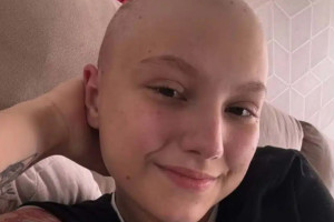 O marido da influenciadora, Lucas Borbas, contou que o despertar foi cheio de emo&ccedil;&atilde;o e que Isabel chorou

