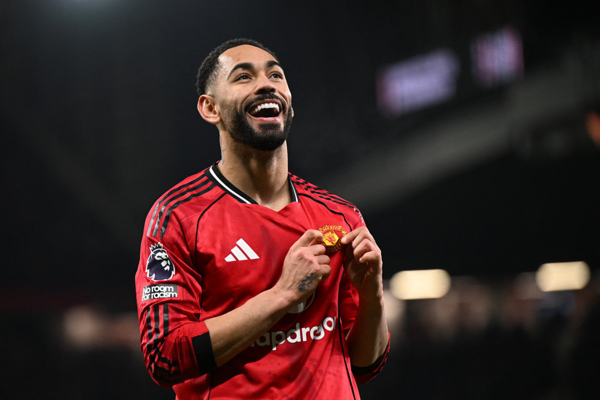 Atacante Matheus Cunha em ação pelo Manchester United/PETER POWELL / AFP