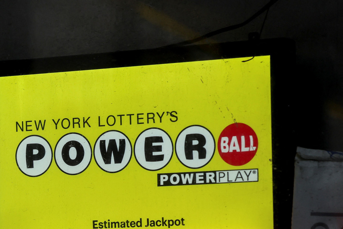 As probabilidades de ganhar o prêmio principal da Powerball são de 1 em 292,2 milhões.
/ANGELA WEISS / AFP