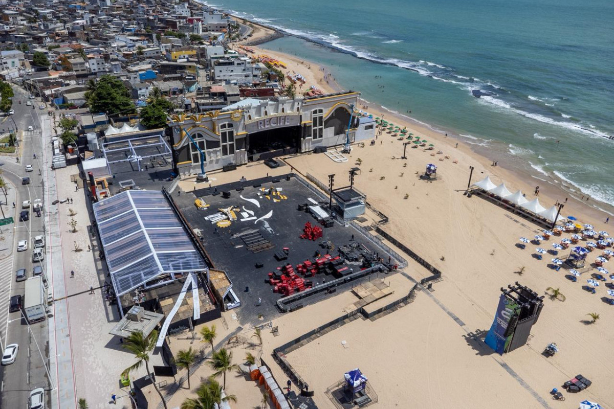 Os shows da Virada Recife 2026 começam neste sábado (27)/Foto: Rafael Vieira/DP Foto